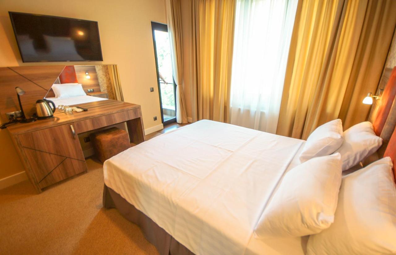 Hotel Montana Kvariati Bagian luar foto
